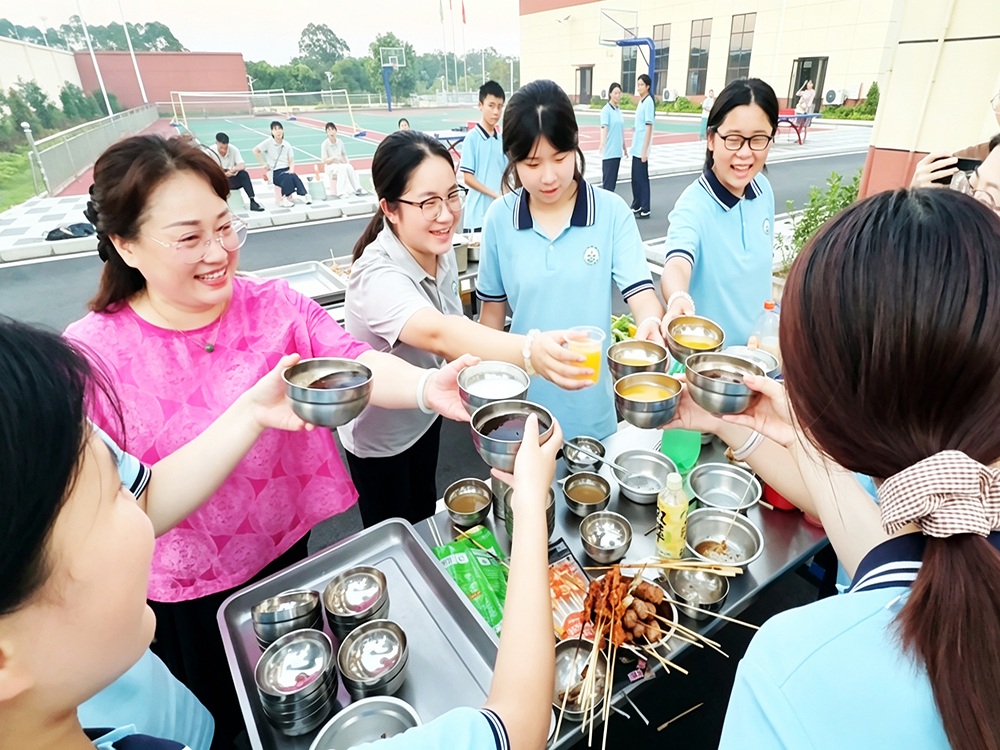 平顶山正规孩子不听话教育改变学校联系电话